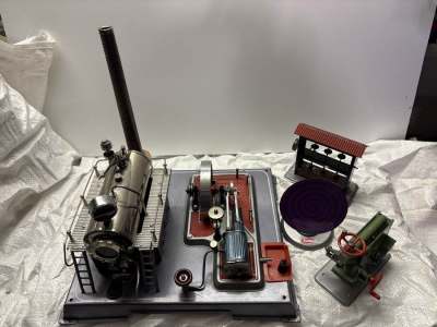 Wilesco Dampfmaschine D20 mit Zubehör