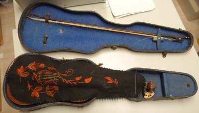 Alte Geige mit Koffer Zubehör Bastlerobjekt Vintage