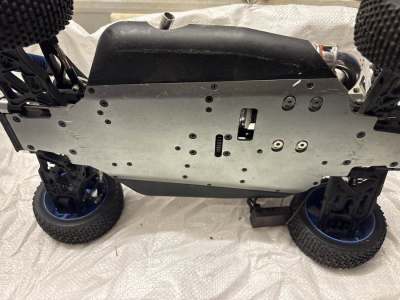 Rennauto wie zu sehen Benziner