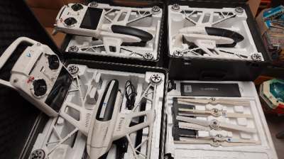 3x Yuneec Typhoon Q500 Drohnen Set + Zubehör, Ersatzteile