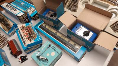 Märklin H0 Sammlung mit Lok, Wagen, Gleisen & Zubehör – Konvolut / einzeln