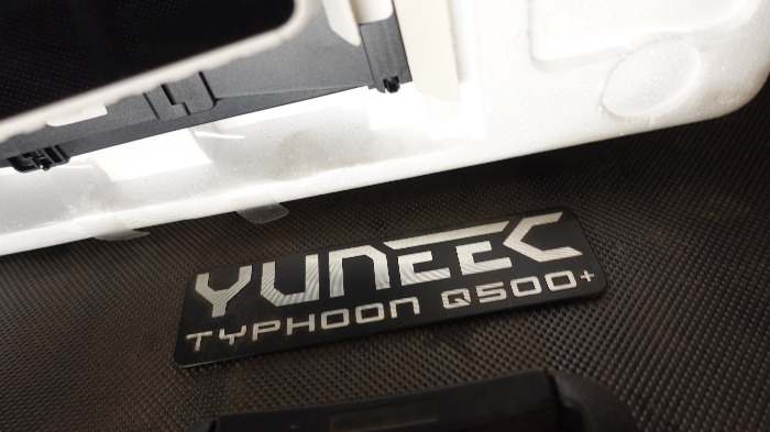 3x Yuneec Typhoon Q500 Drohnen Set + Zubehör, Ersatzteile