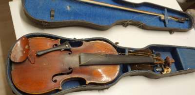 Alte Geige mit Koffer Zubehör Bastlerobjekt Vintage