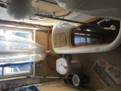 Verschissene Badewanne zu verschenken