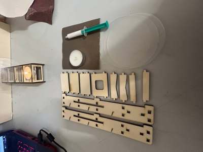 Elektroschubkarre ohne Batterien aber sonst zuverlässig