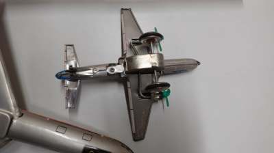 2x Blechspielzeug Flugzeuge alt, Konvolut, Deko / Sammler